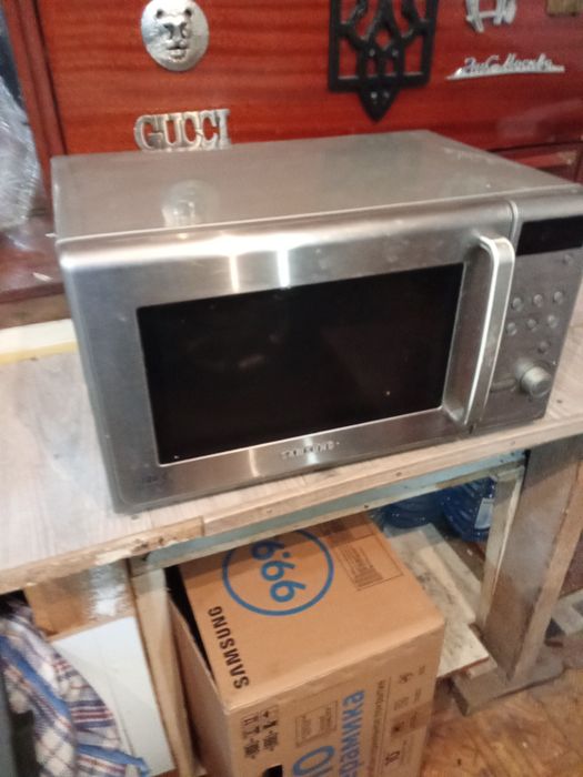 Продам микроваловую печь