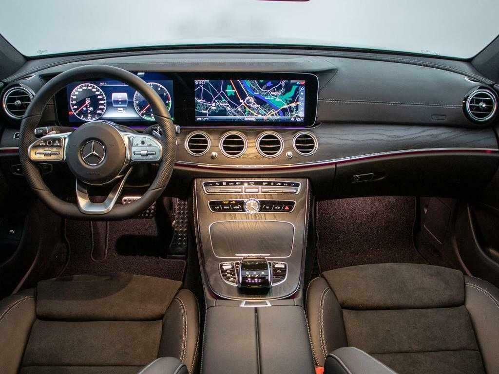Mercedes Benz E300de AMG - Pack Business & Night (IVA Discriminado)
