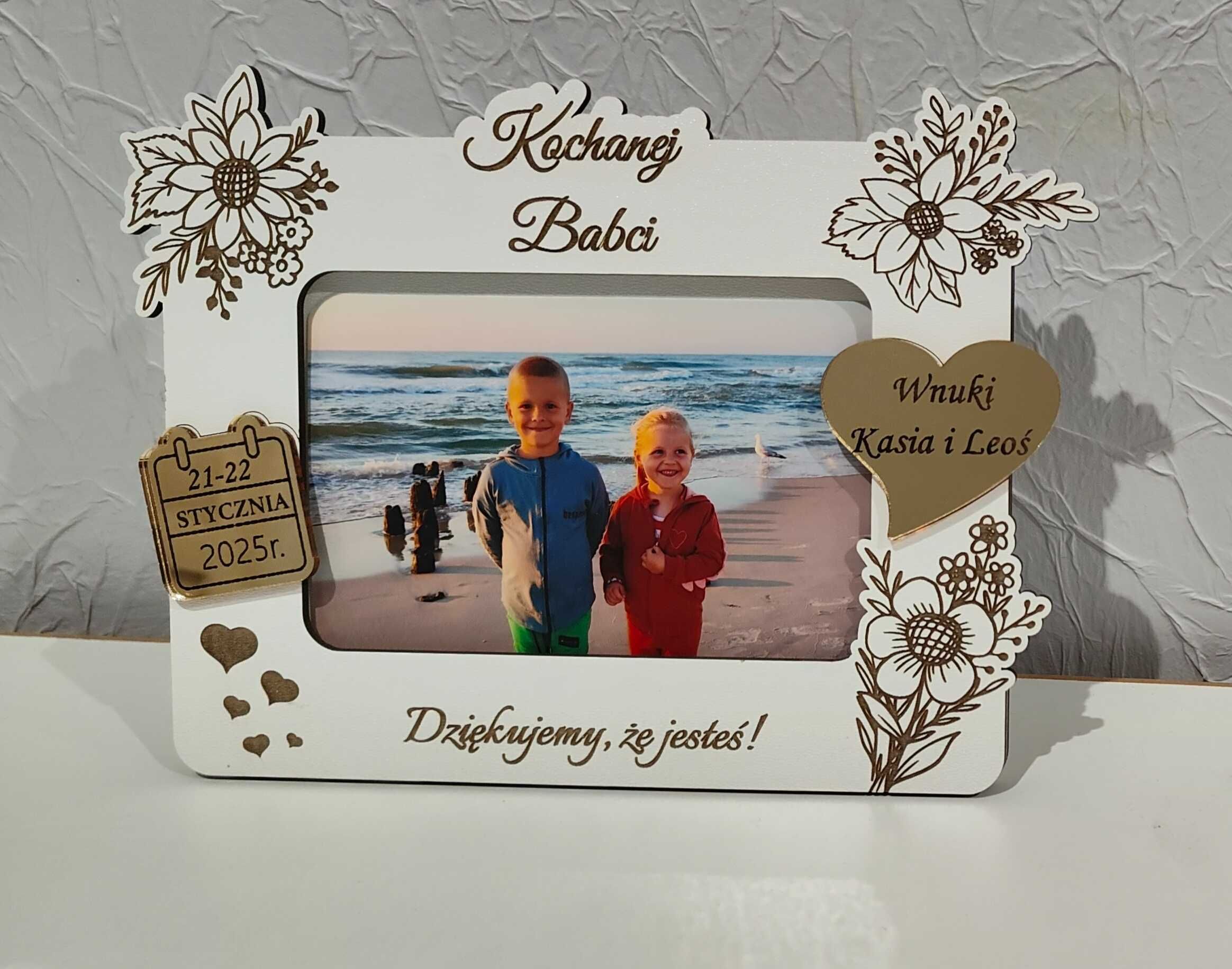 Ramka na zdjęcie z dow. grawer biała Dzień Babci Dziadka 10x15 złote