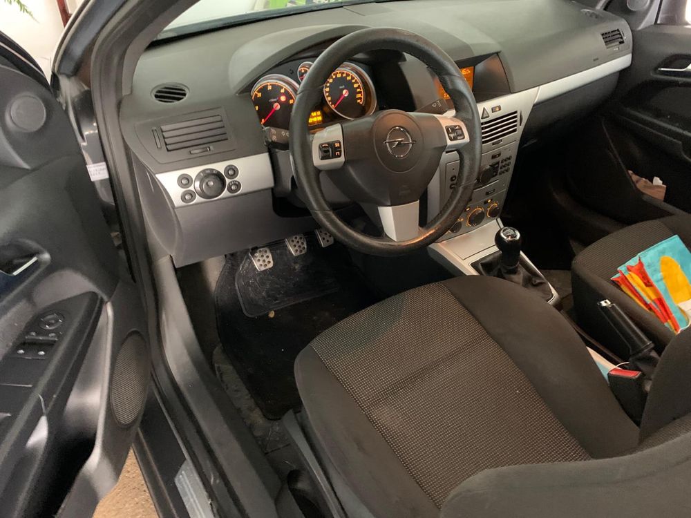 Opel Astra GTC 1.9 150cv