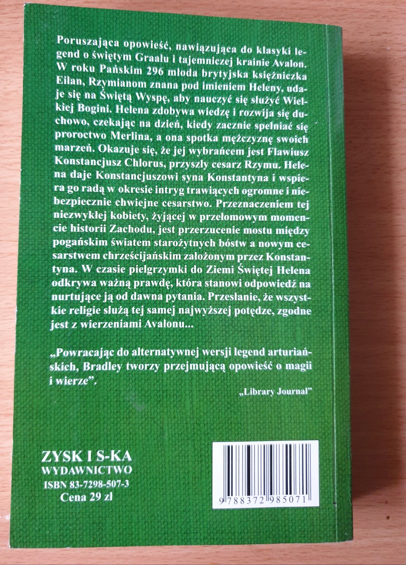 Marion Zimmer Bradley Kapłanka Avalonu  preqel Mgieł Avalonu