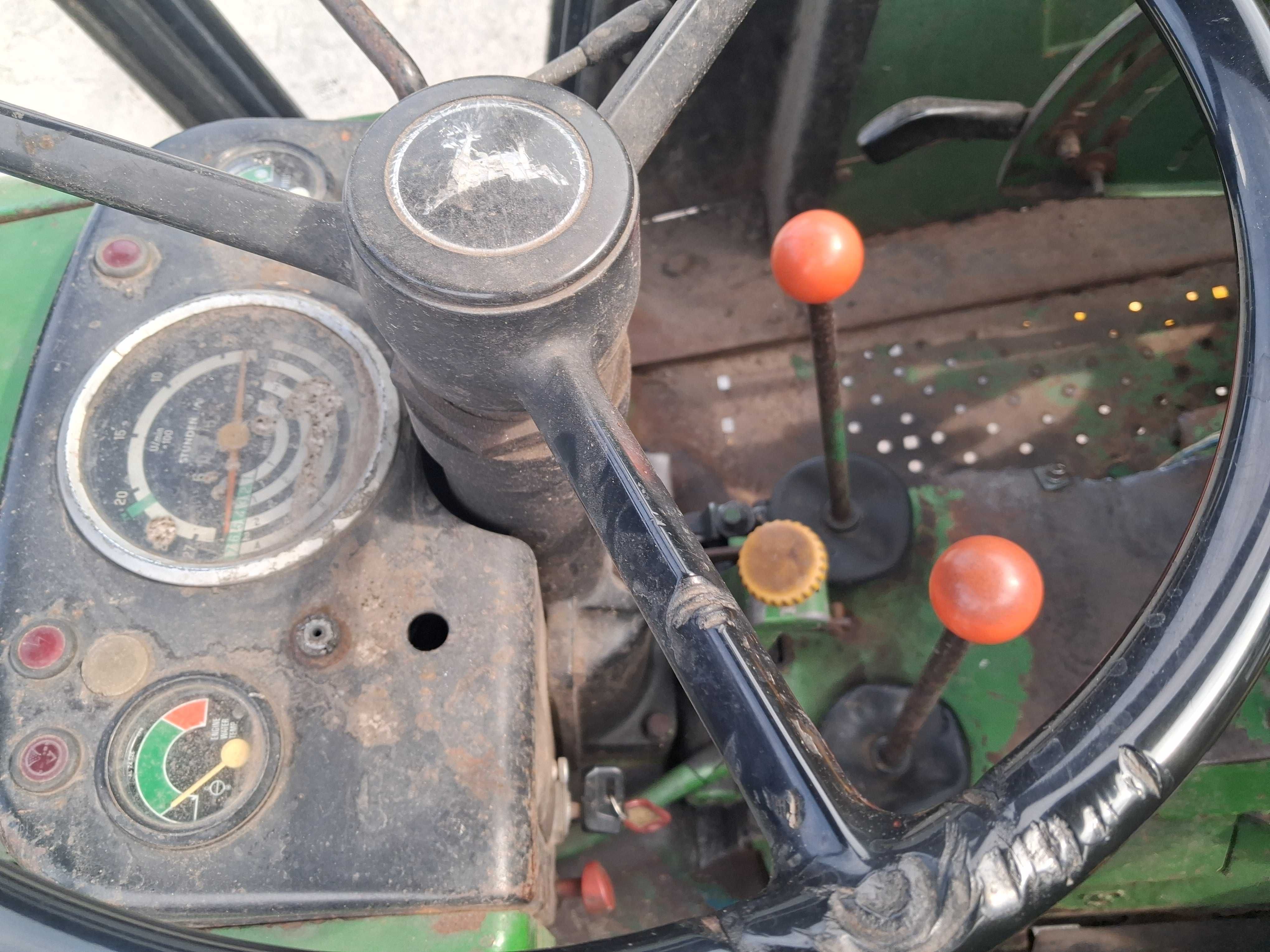 Ciągnik John Deere 1030
