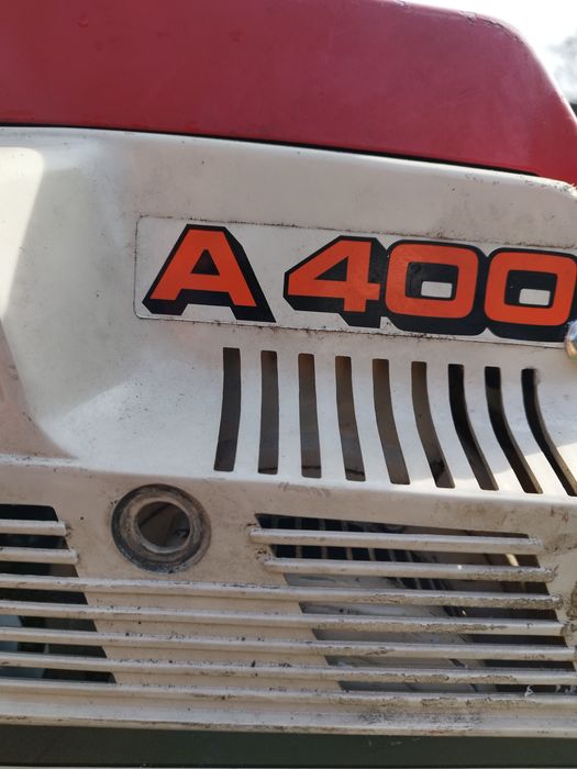 Iseki A 400 traktorek dzik