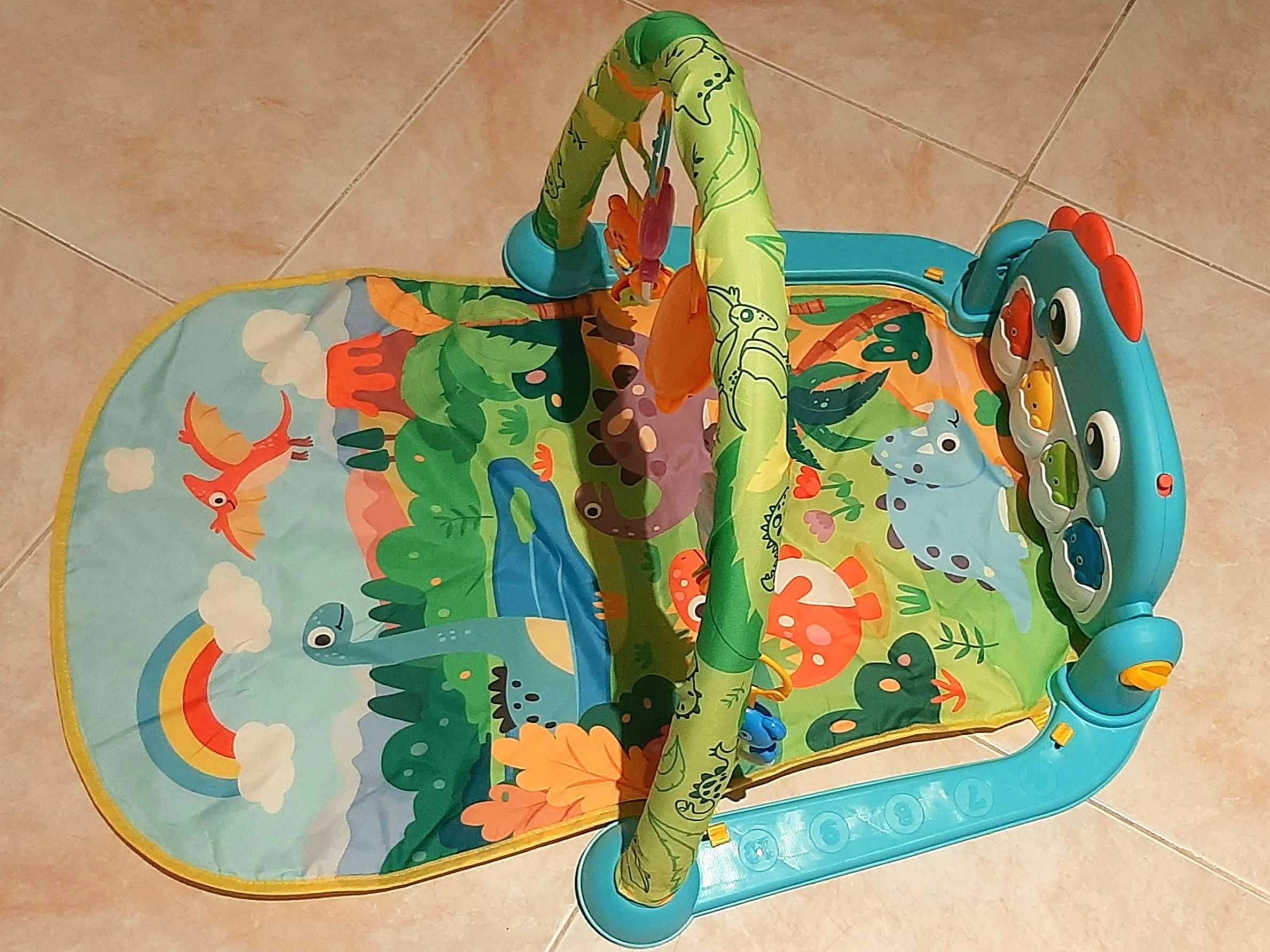 PIANO DE PÉ de Bebé Como Novo