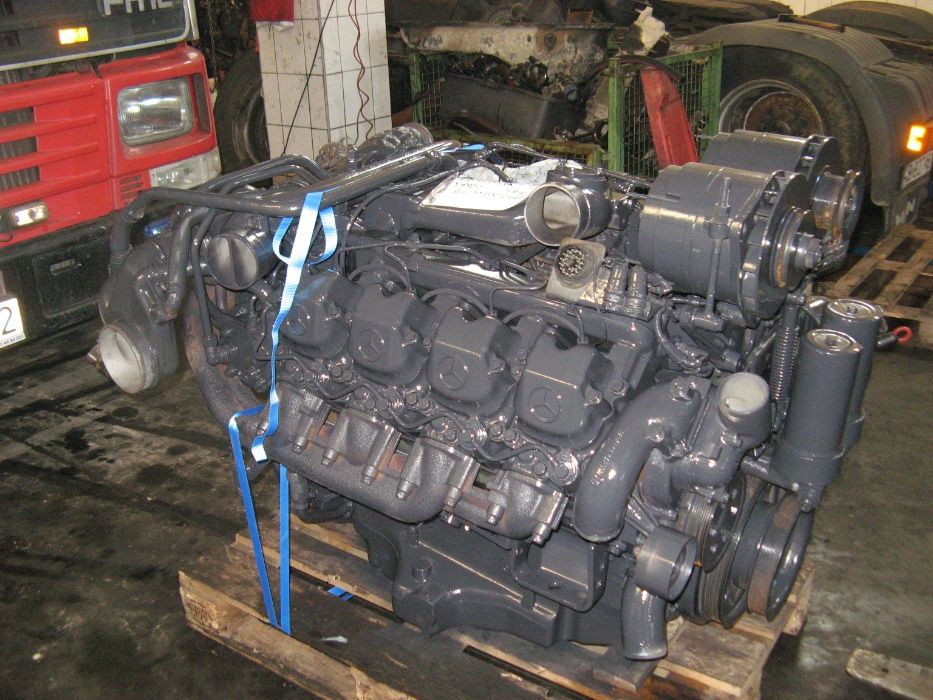 Silnik DeutzF6L413 F6L514T F6L912 F8L413 TBG 616 TD226B-4 oraz  części