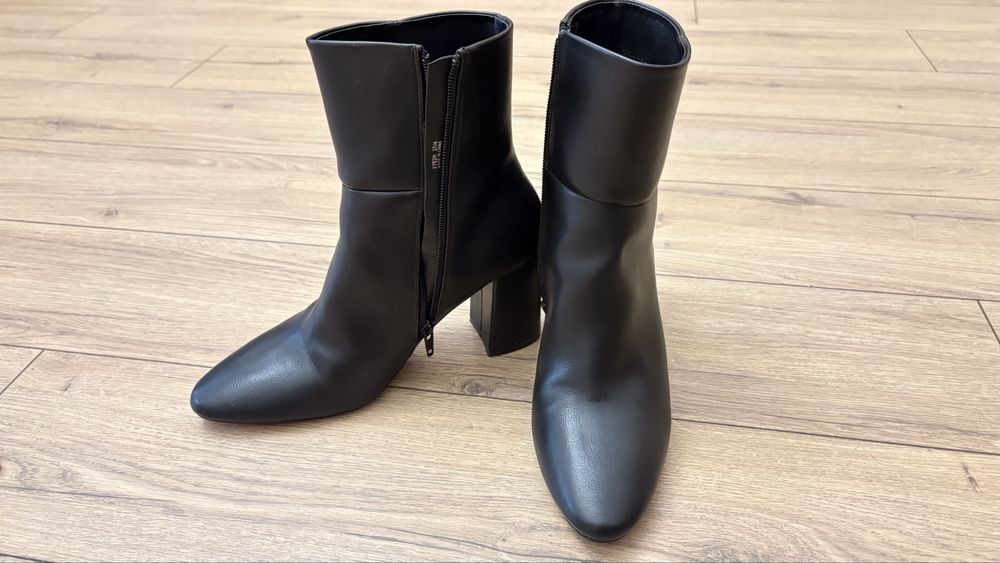 Сапожки reserved  жіночі демісезон