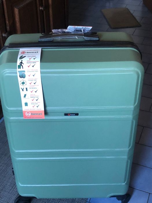 Mala NOVA com design moderno