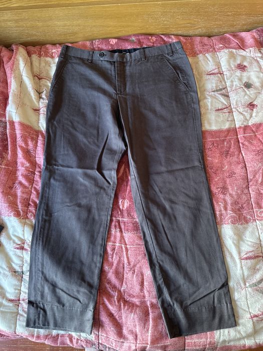 Calça castanha clássica