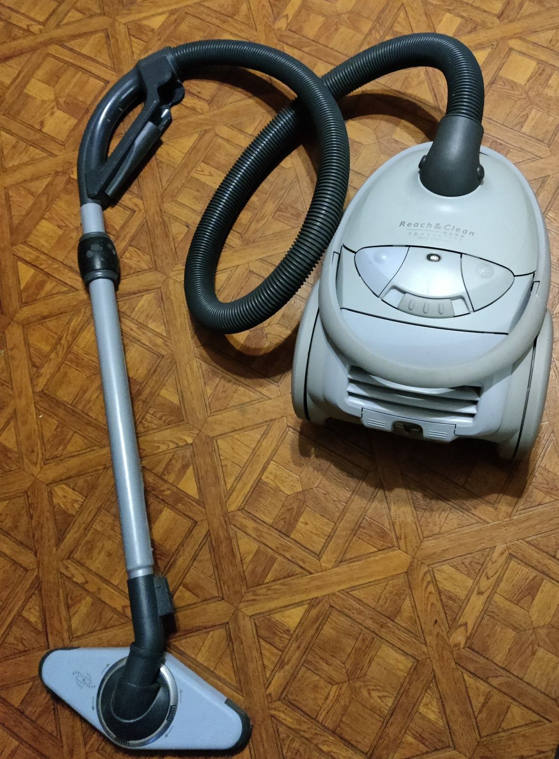 Продам пилосос Філіпс (Philips) FC 9102