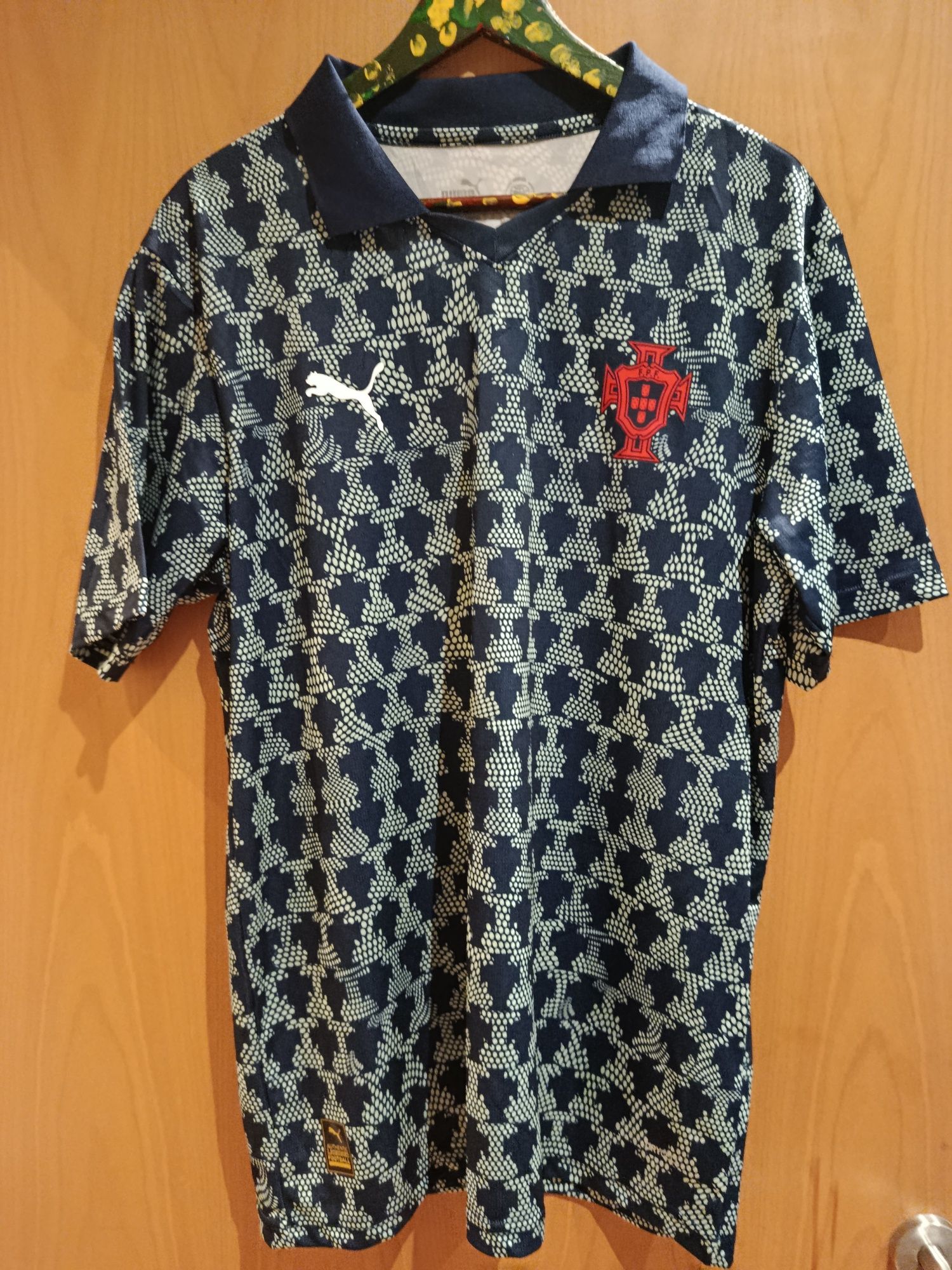 Camisola pré jogo Portugal