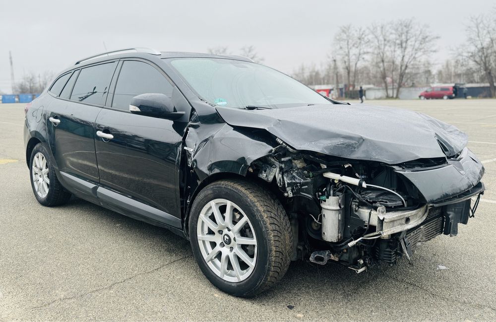Продам Renault Megane 2011 рік 1.9 Дизель МКПП пілся невеликого ДТП!