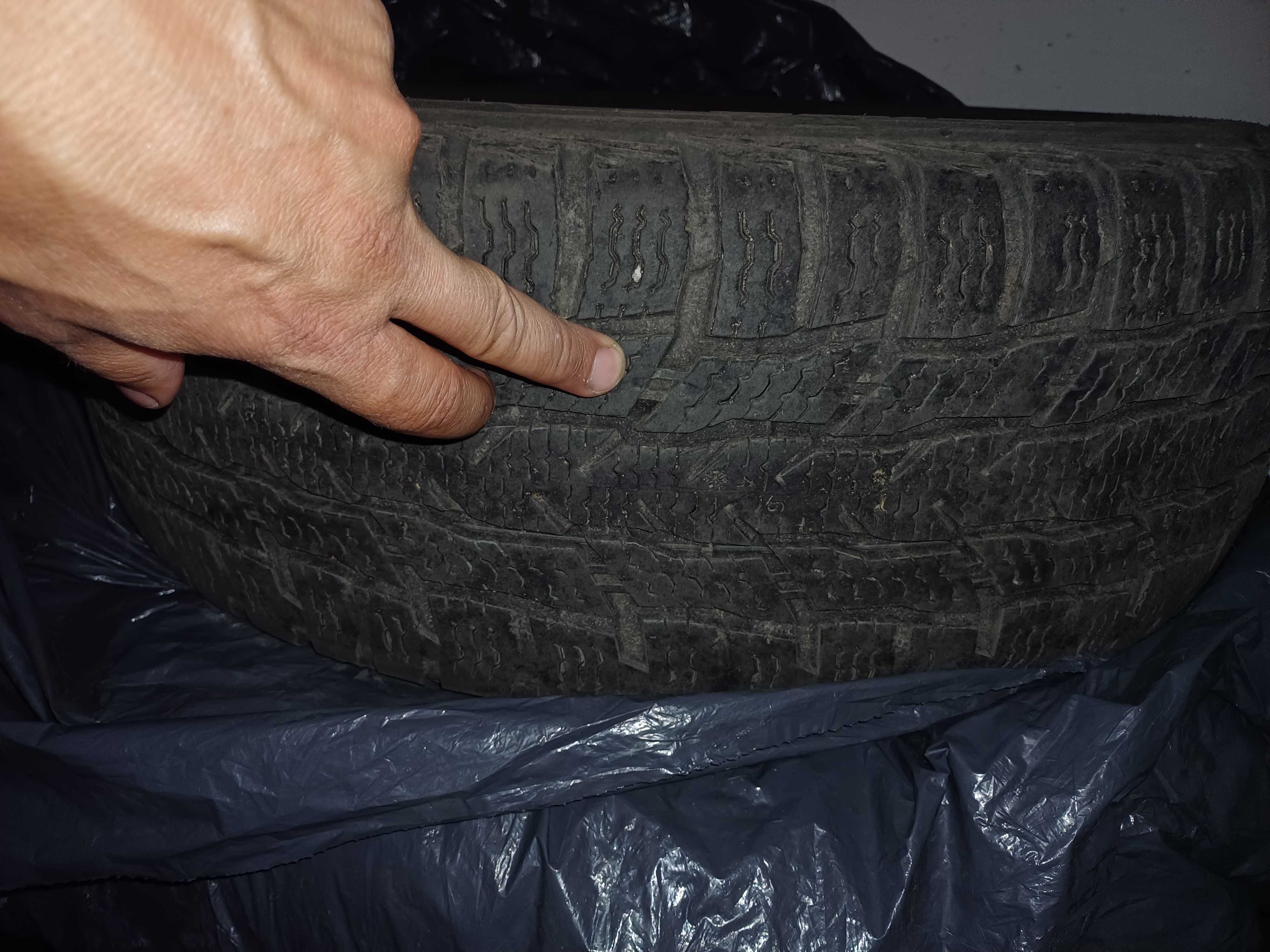 4 szt felgi z oponą nokian Mercedes-Benz Vito / V