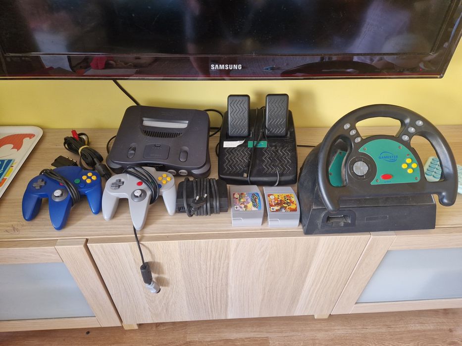 Nintendo 64 N64 Kierownica + gry