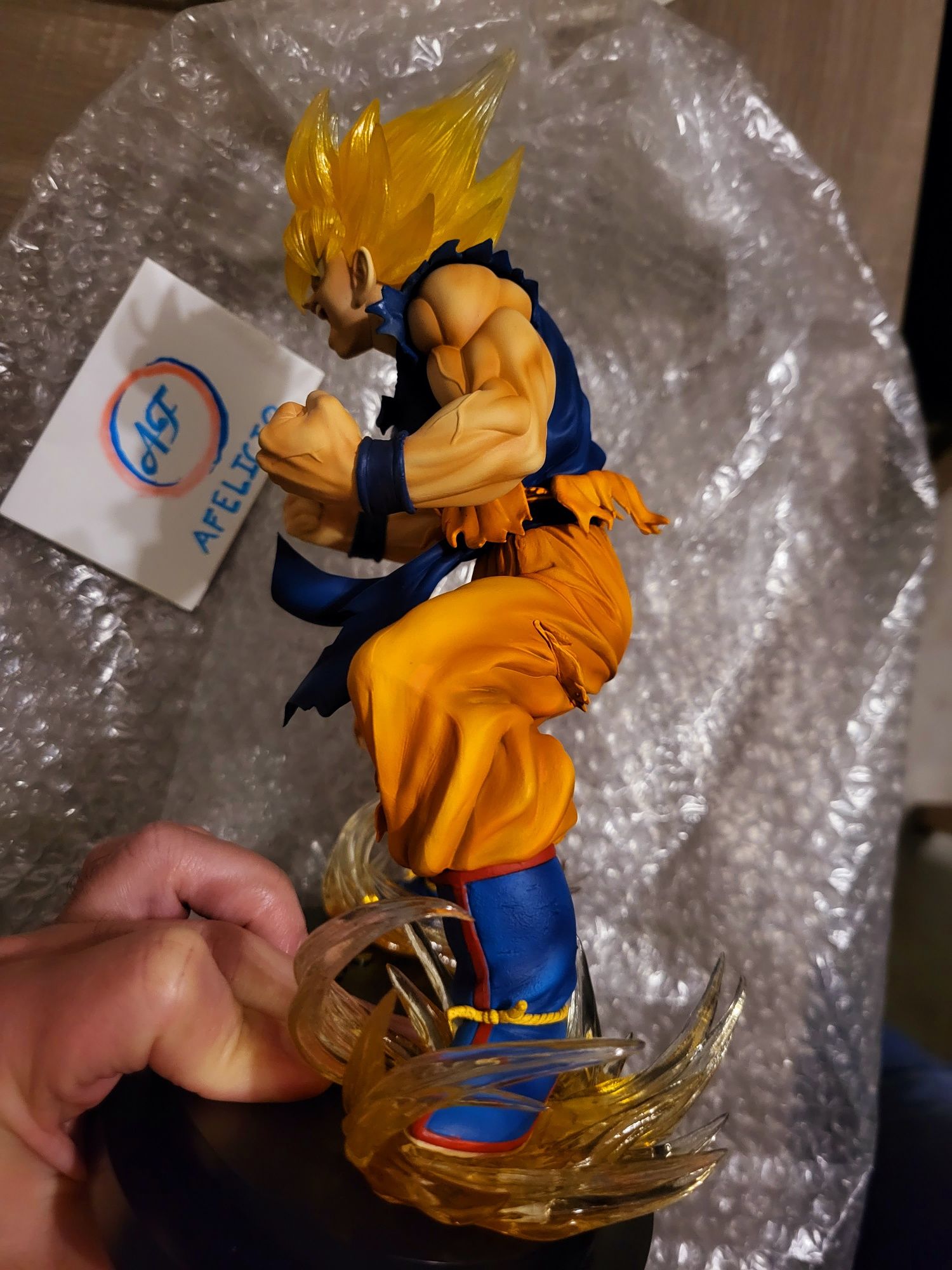 Son Goku Super Saiyan Medicos Entertainment ver. 2 Figura Dragonball