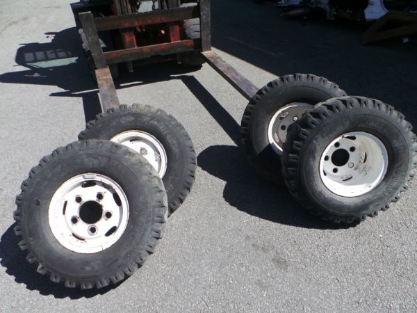 Conjunto de jantes TOYOTA Dyna Chassis (_U_, _Y_)