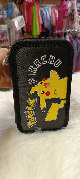 Piórnik Pokemon z wyposażeniem