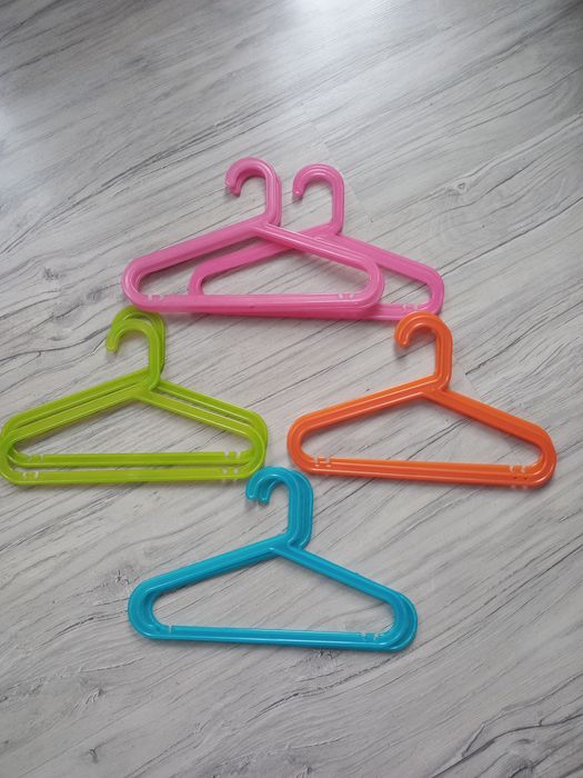Wieszaki kolorowe 10szt.
