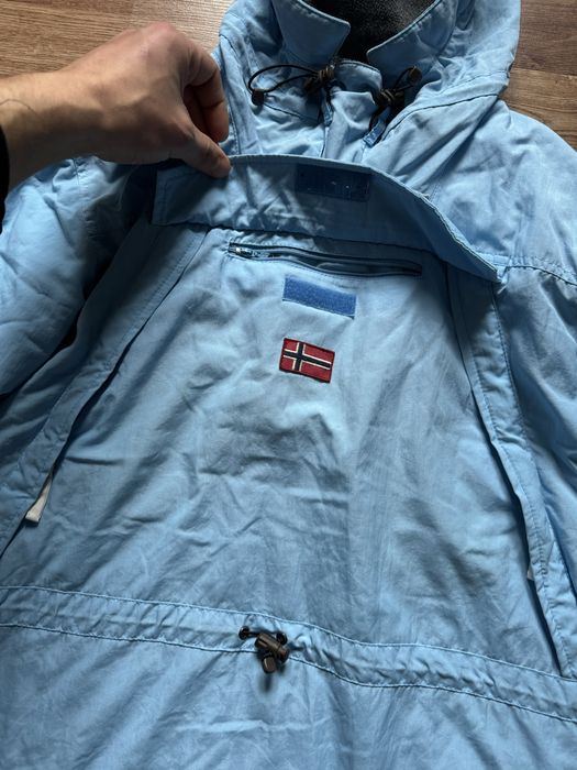 блакитна куртка-анорак Napapijri Skidoo