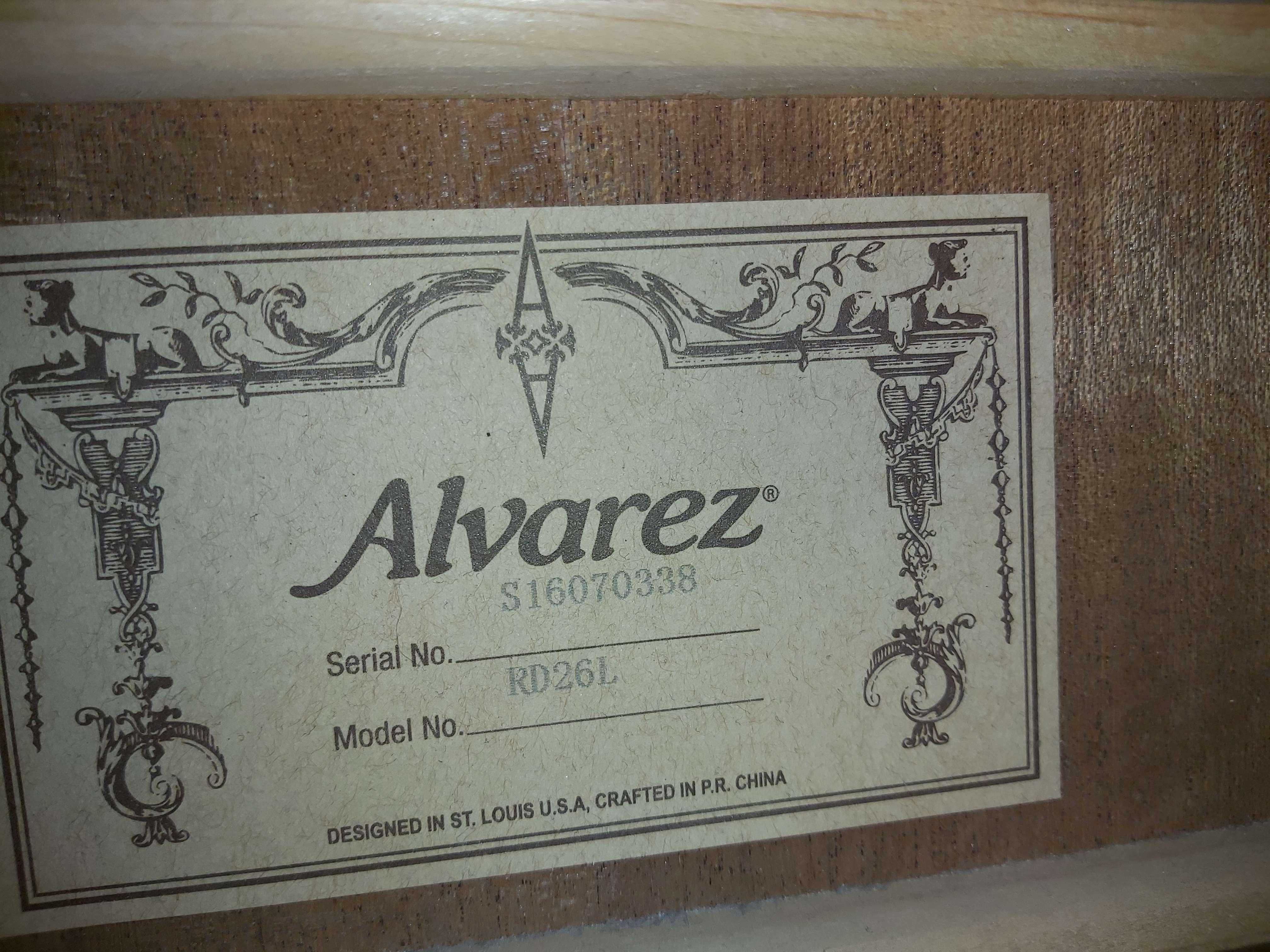 Gitara akustyczna Alvarez RD 26 L (leworęczna) + stojak + stroik