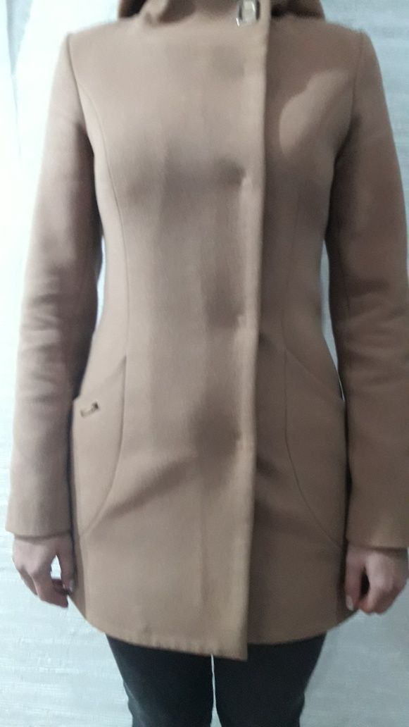 Продам  женское пальто