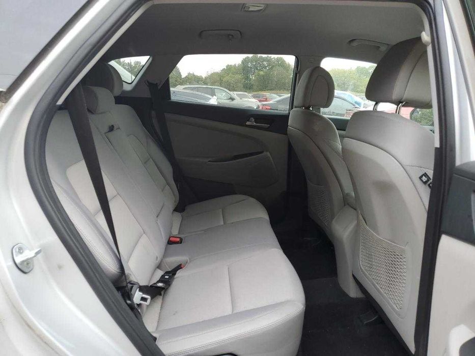 Hyundai Tucson SE 2018 в напряку порту