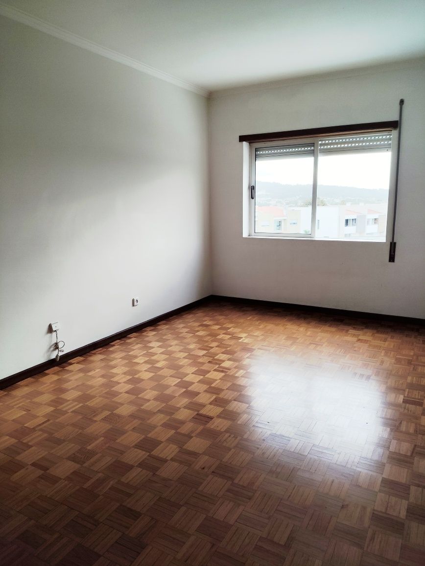 Apartamento T3 + Garagem Fechada