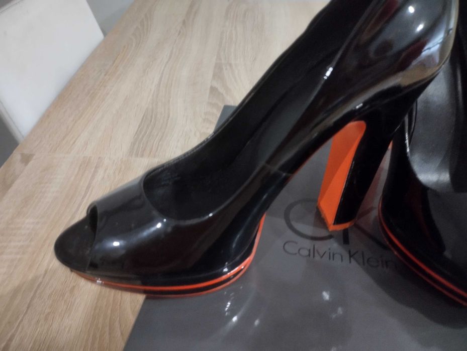 Sapatos Calvin Klein 50€!!!
