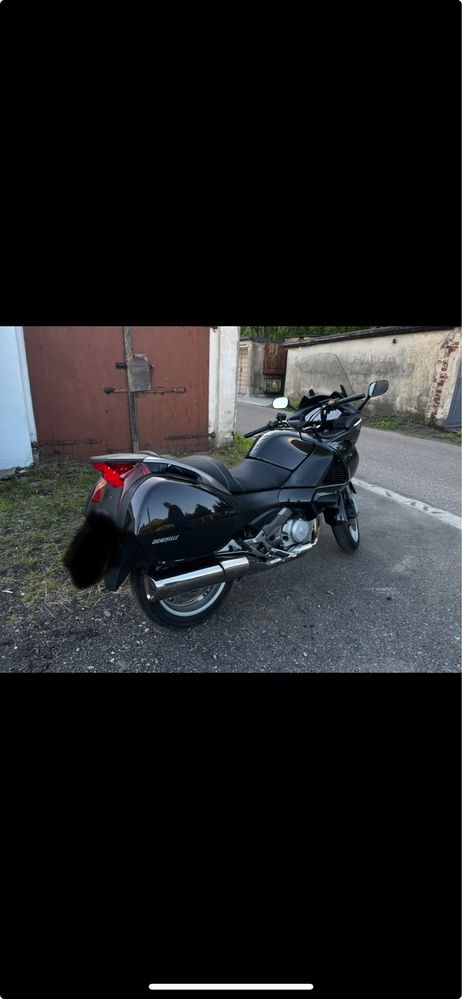 Honda NTV 700 Deauville
