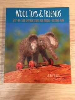 Książka Wool Toys & Friends - Needle Felting Book Laurie Sharp nowa