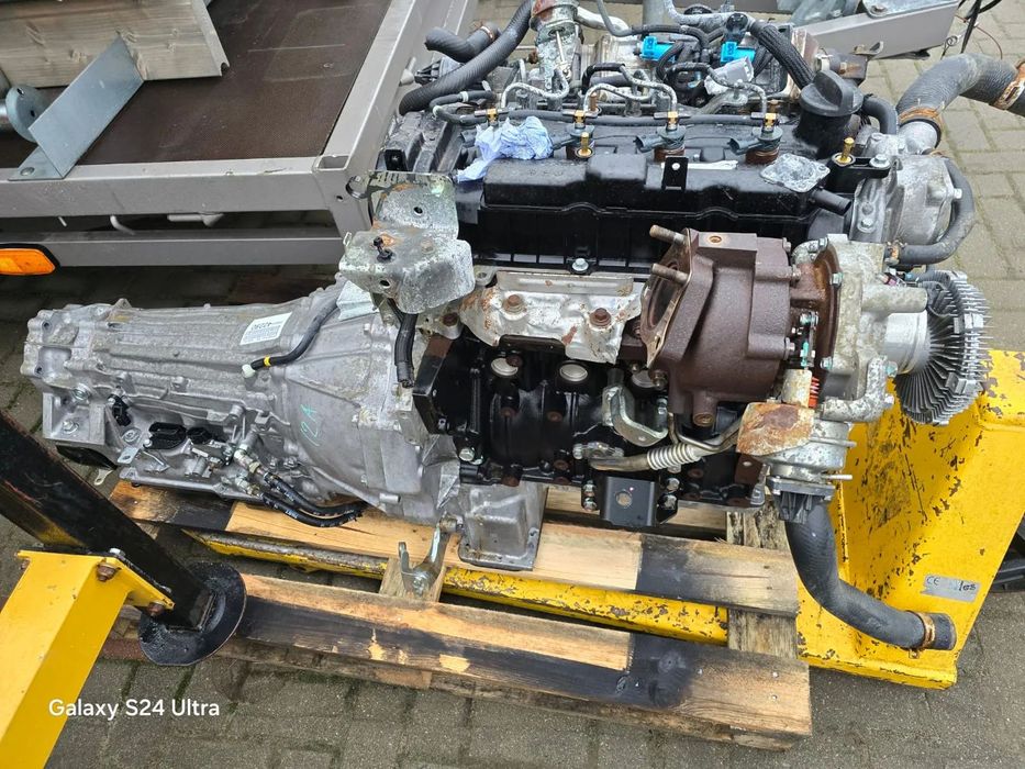 Silnik skrzynia   Isuzu D max 1,9 19 rok