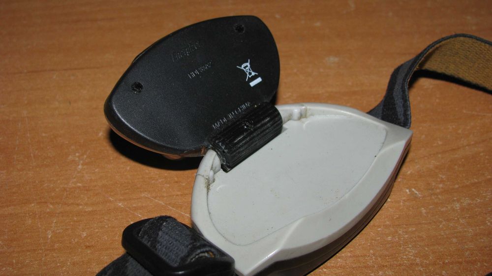 Lampka latarka czołowa Energizer HDL33A2 3xAAA Headlight 6 Led