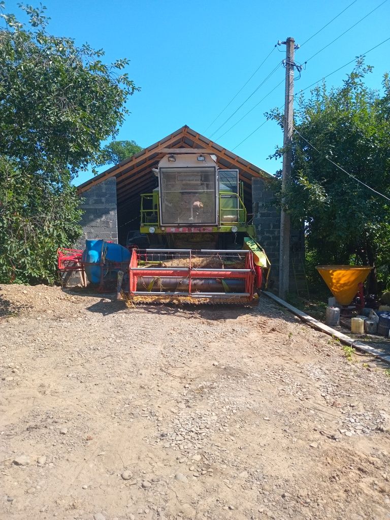 Клаас домінатор 56