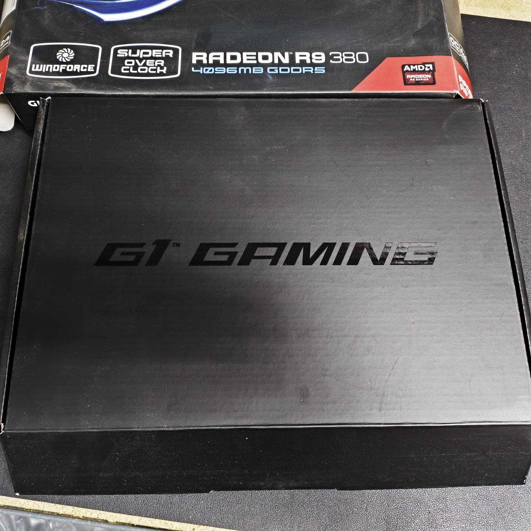 Placa gráfica Gigabyte G1 Gaming R9 380 4GB com caixa