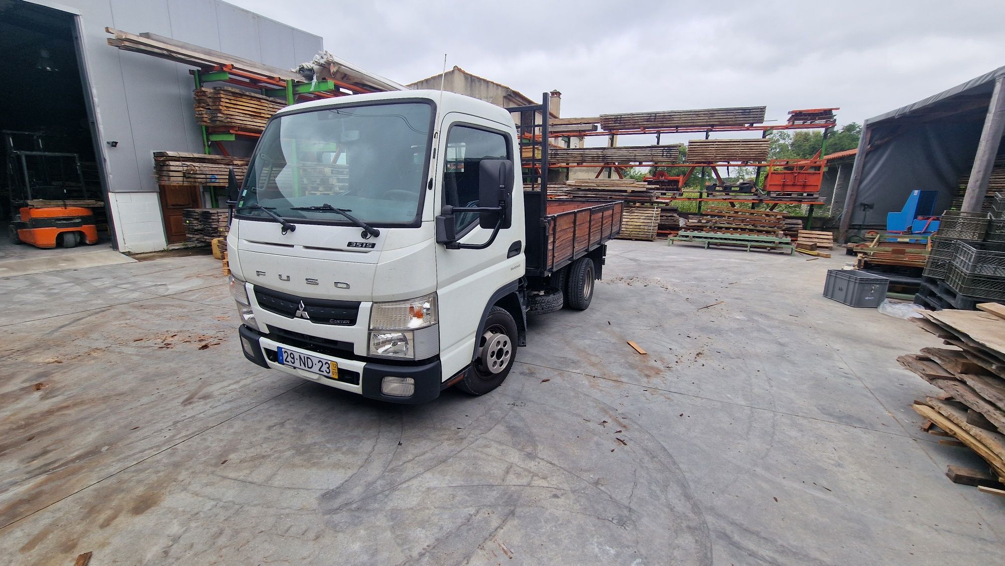 Mitsubishi fuso ligeira caixa automática