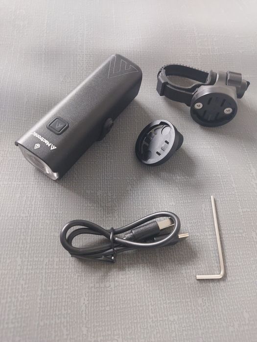 Przednia lampa rowerowa Mactronic wodoszczelna odporna na upadki bike