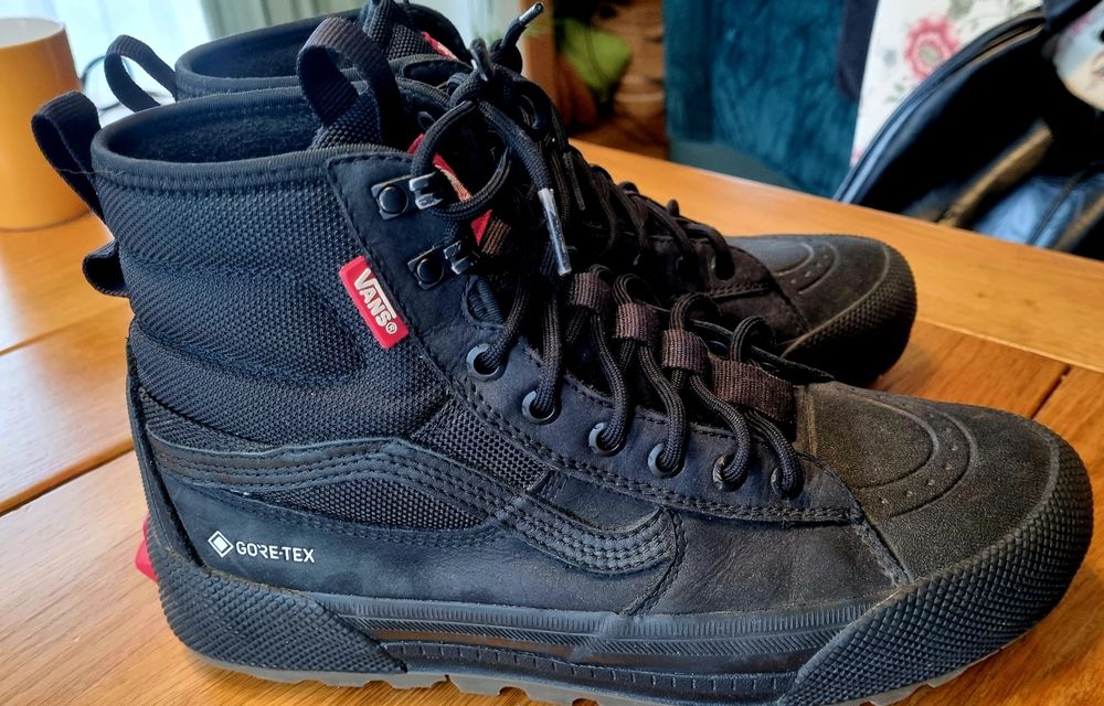 Buty Vans Gore Tex MTE rozmiar 41 czarne
