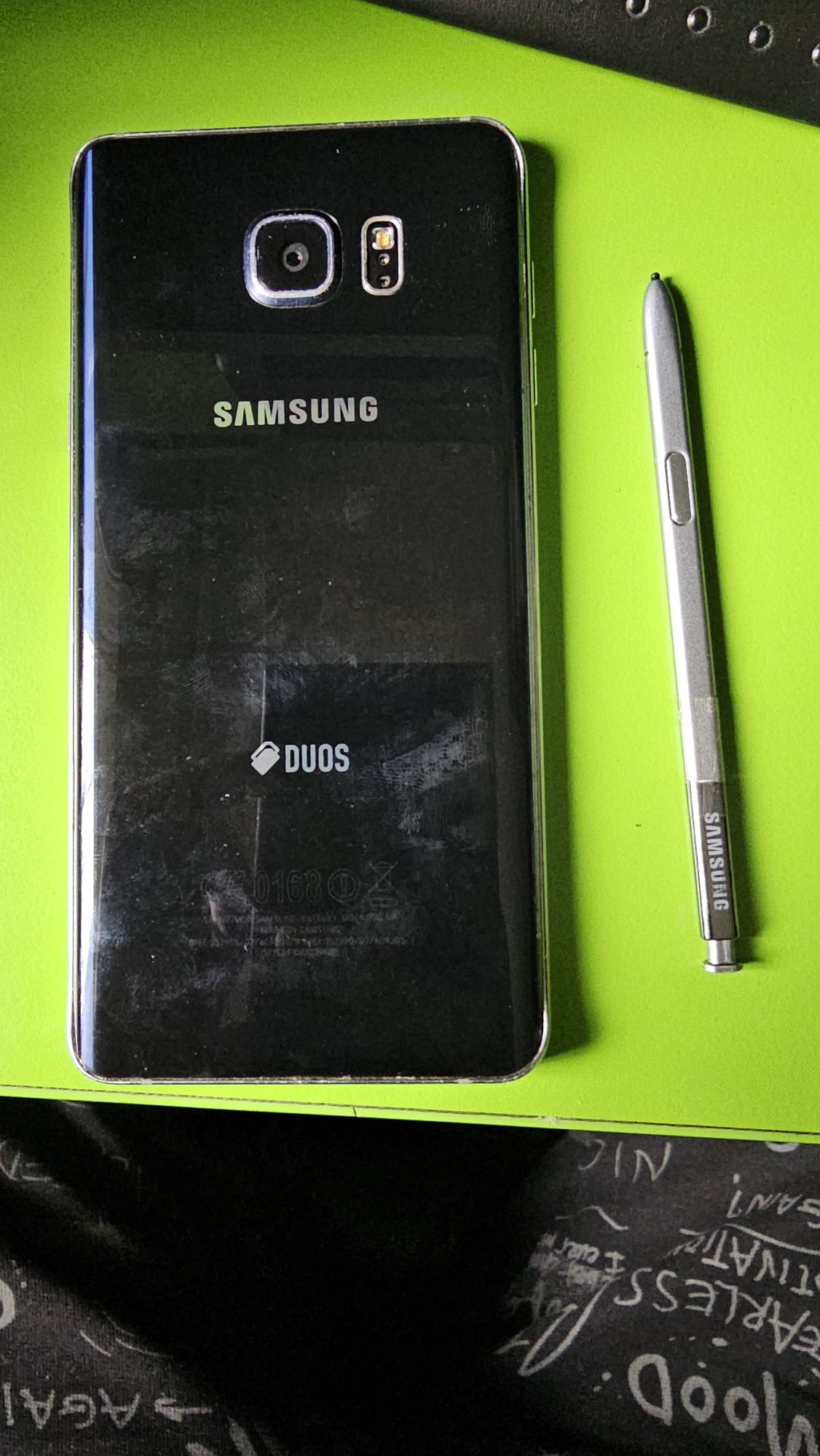 Продам телефон Samsun Note 5 Sm-N920C