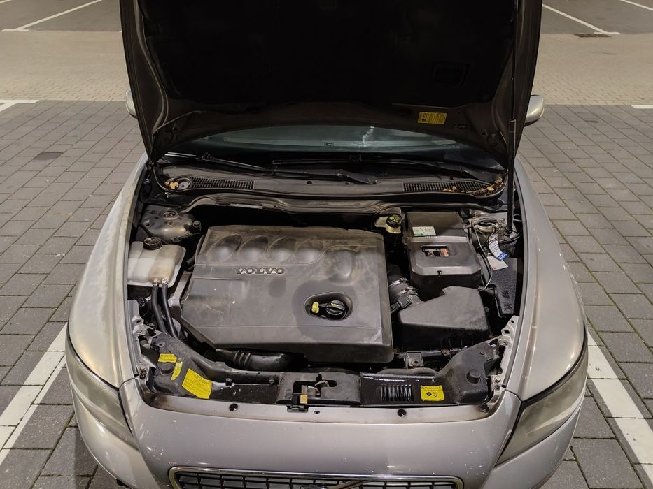 Volvo S40 II 2.0D 2004r