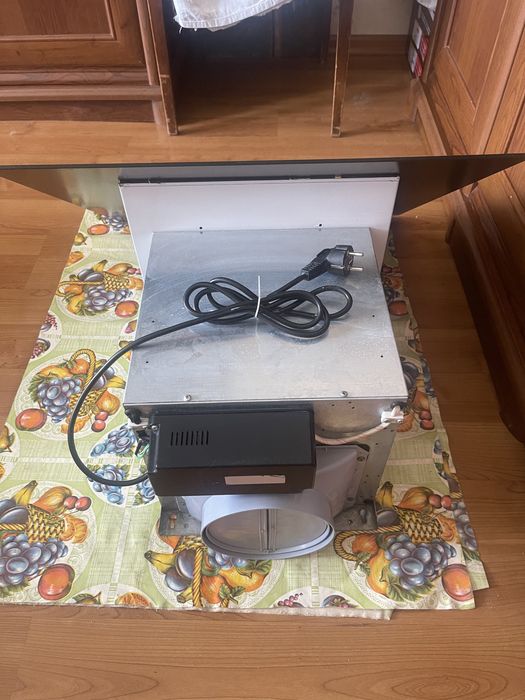 Продам витяжку Pyramida HES 30 (D-600 MM) BLACK