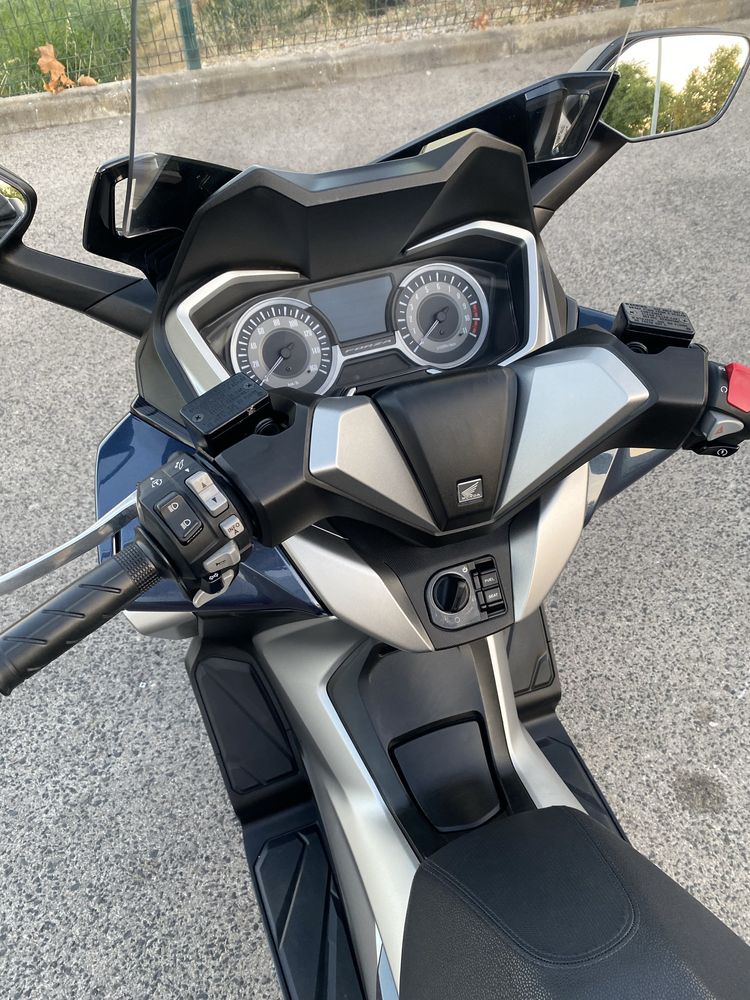 Honda Forza 300 de (2020)