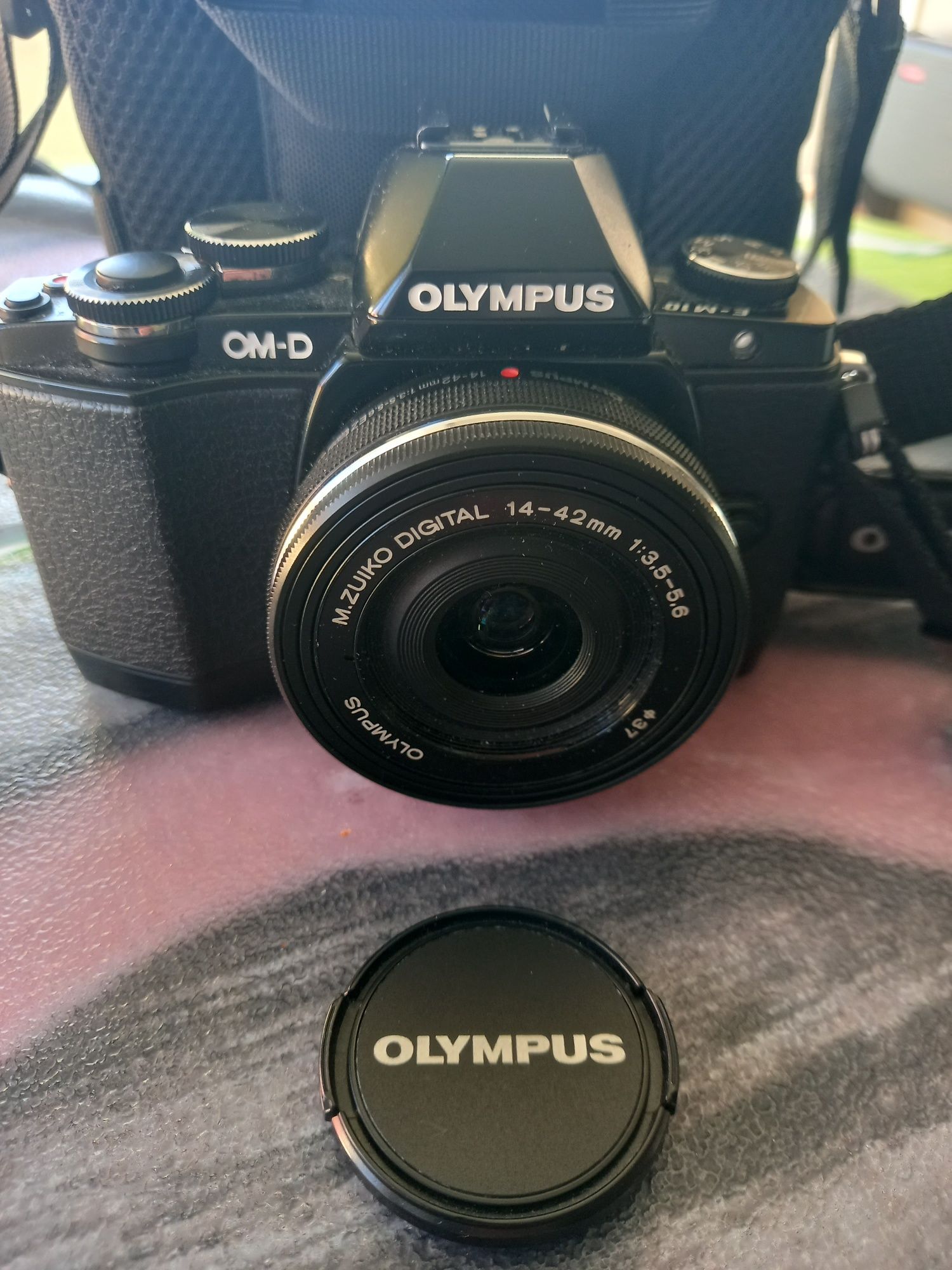 Olympus OM-D E-M10 stan idealny