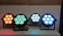 4x BeamZ BT420 LED Par - 7x10W DMX