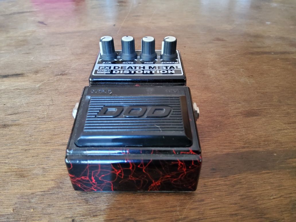 Death Metal Distortion FX86B da D.O.D.
