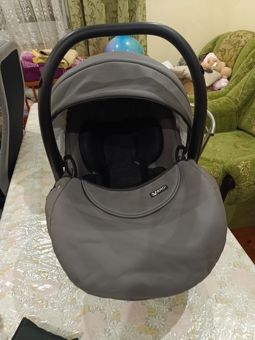 Автокрісло 0+ Verdi (переносна для немовлят)