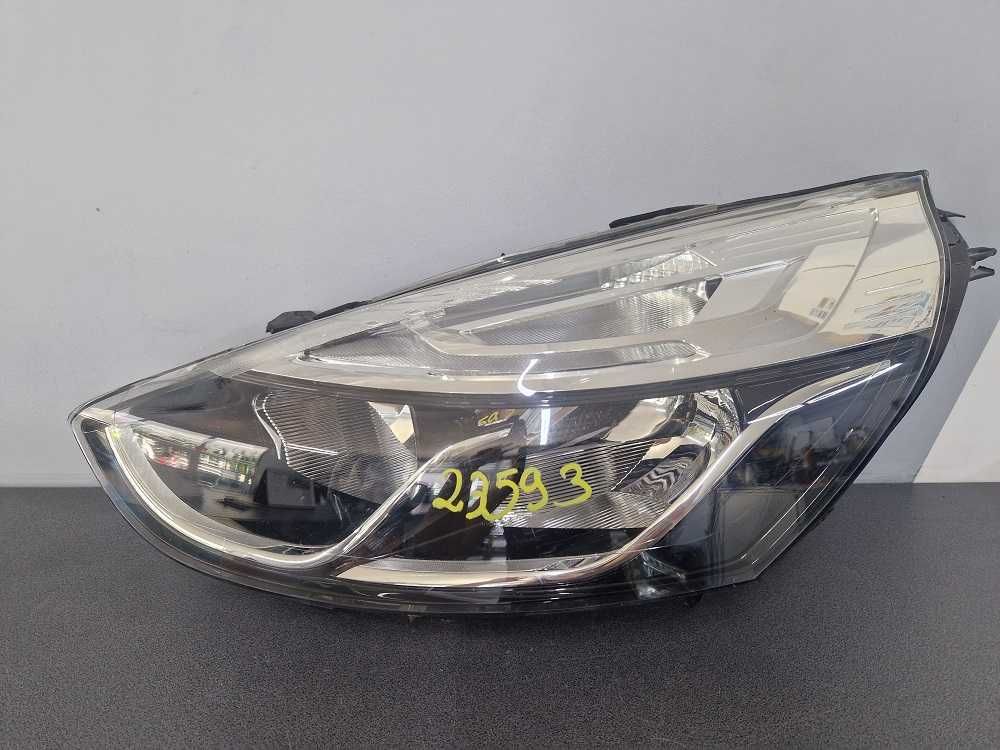 Renault Clio IV 4 Lift 16 r.- Lampa Przód Lewa