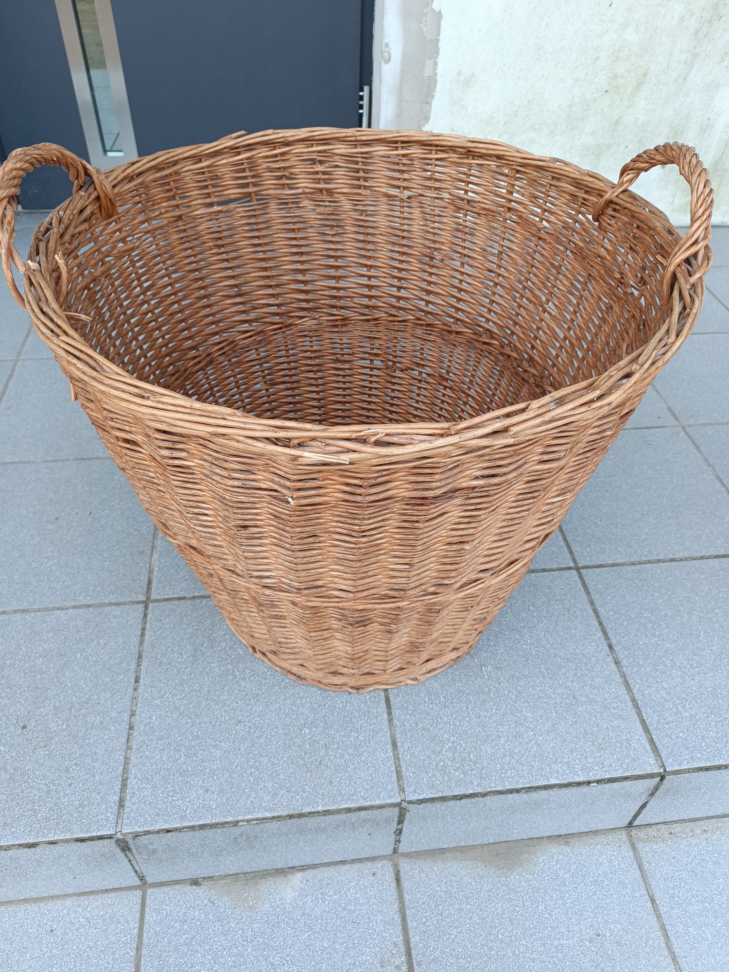 Kosz wiklinowy duży