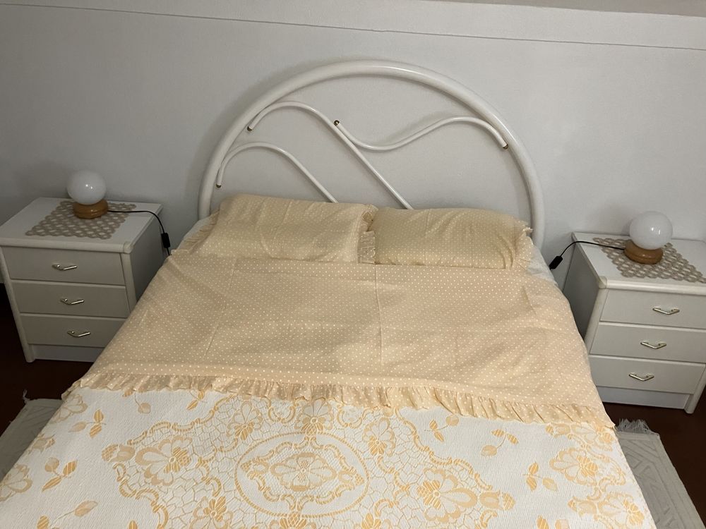 Mobília quarto casal completo, cama em metal, oferta de colchão