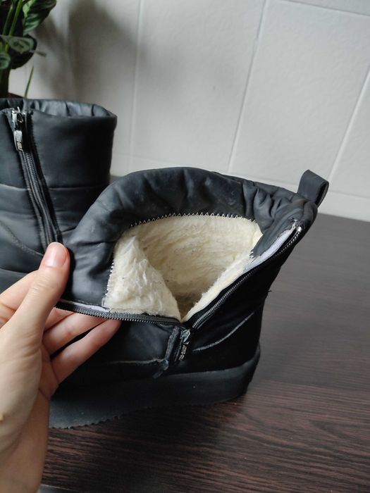 Зимові сапожки на дівчинку 35р.