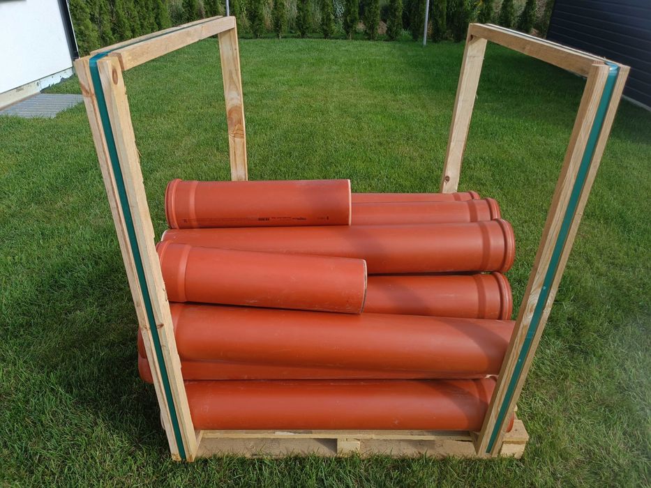 17 rur kanalizacyjnych 160x4,7/1000mm 1m oraz dwie 0,5m Magnaplast SN8