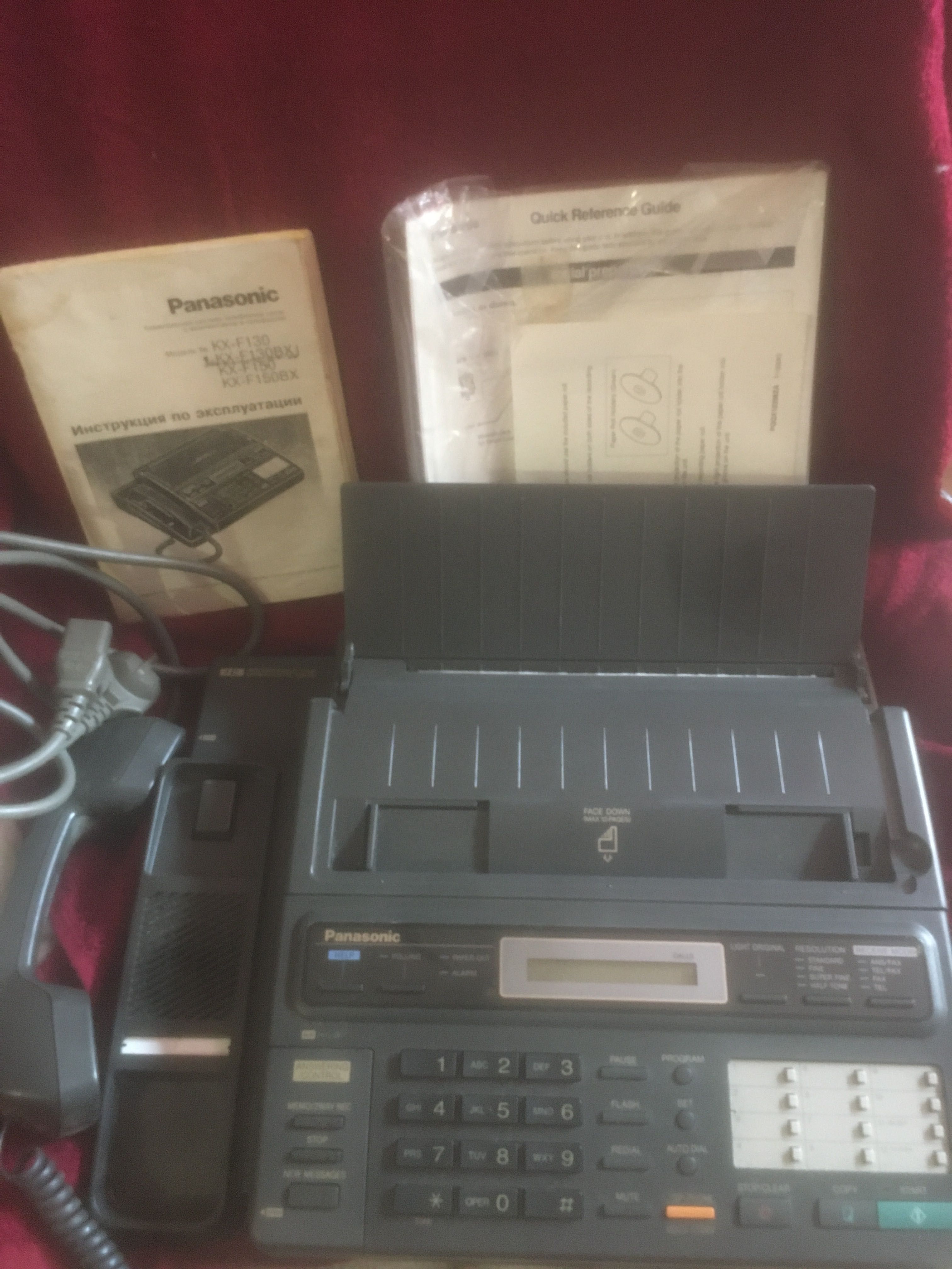 Факс Panasonic KX-F130BX с автоответчиком и телефоном